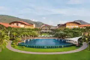 The St. Regis Sanya Yalong Bay Resort, Санья