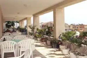 Hotel «Larisa», Свети Влас