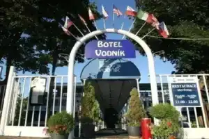 Отель «Botel Vodnik», Прага