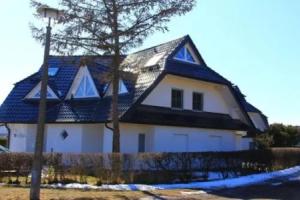 Ferienwohnung "Windflüchter", Gartenweg 5, Цингст