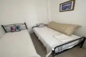 Aeolos Apartments, Акротири