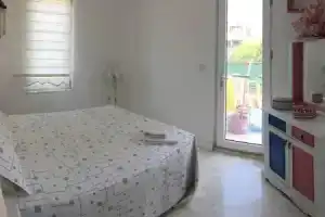 Welcome to Villa Oliva, Даламан