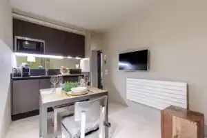 THE Smart Lucca Apartment Suite Inside the Walls, Лукка