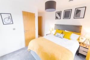 Exquisite, Cosy 2-bed Apartment in Salford, Манчестер