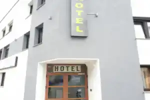 Kirchberg Hotel garni, Саарбрюккен