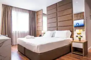Amfora Hotel, Дуррес