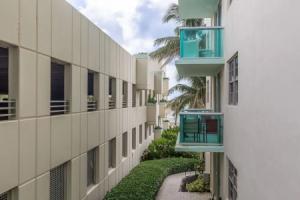 The Tides Ocean Luxury Suites, Голливуд