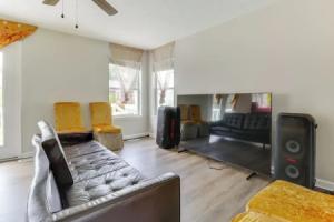 Spacious Home < 3 Mi to Hampton Coliseum!, Ньюпорт-Ньюс