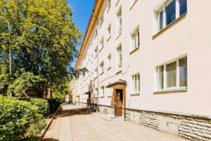 Sunny apartment, 7 min with tram to the Old Town, Таллин