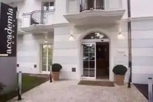 Accademia Hotel, Римини