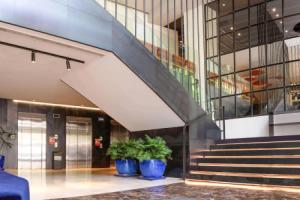 Hotel «Novotel Sevilla», Севилья