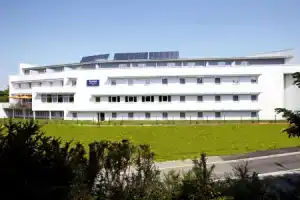 Отель «Kyriad Prestige Vannes Centre-Palais des Arts», Ванн