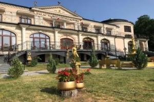 Отель «Pałac na wodzie Falkowski Medical & SPA & Conference», Августув