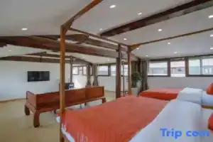 Yashi Yayun Boutique Guesthouse, Лицзян