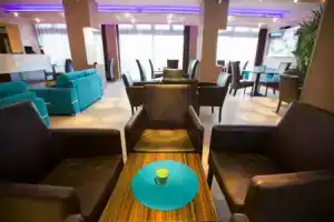 Pole Position Beach Hotel, Балатонсарсо