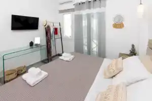 Whitelist Apartment in Mykonos Town, Миконос