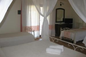 Отель «Borgo Alba Barona Turismo Rurale», Гольфо-Аранчи
