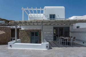 Mykonos Life Luxury Villas, Орнос
