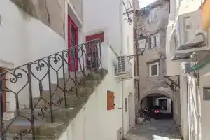Apartments Elleon Piran, Пиран
