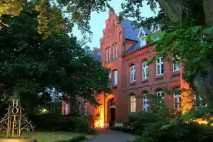Hotel Altes Gymnasium, Хузум