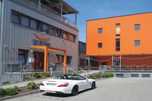 Orange Hotel und, Ной-Ульм