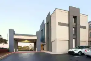 Holiday Inn Express & Suites Nashville I-40 & I- 24, Нэшвилл