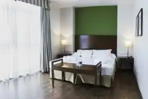 Avenida Hotel, Альмерия
