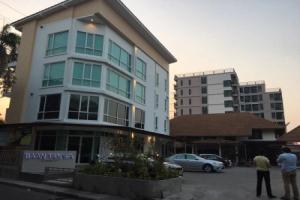 Апарт-отель «Baan Tanwa - MRT Ratchadapisek», Бангкок