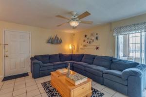 Anchors Away 1 Bedroom Condo by Redawning, Клируотер Бич