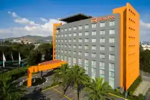 Отель «Real Inn Perinorte», Мехико