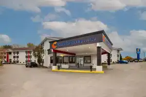 Comfort Inn & Suites Barrie, Барри