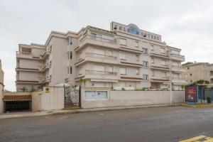 Simplistic Apartment in Alcocéber With Swimming Pool, Алкосебре