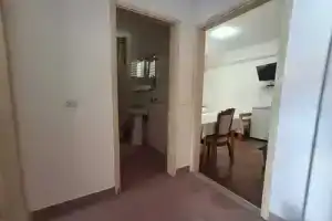 Apartments Andjus, Бечичи