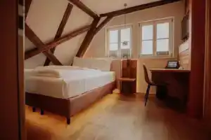 Altstadtmittehotel Sonne, Динкельсбюль