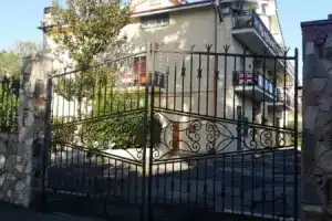 Guest House Fenix, Вальмонтоне