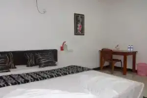 Hotel «Angel Inn Beach», Тринкомали
