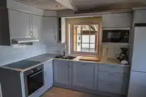 Spacious Holiday Home in Kinsarvik, Кинсарвик