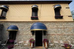 Castle Boutique Hotel, Тирана