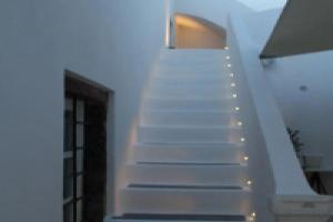 The Tsitouras Collection, Фиростефани