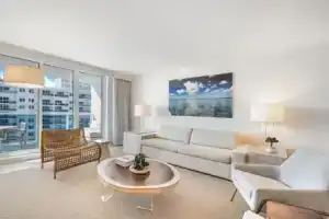 1 Hotel & Homes Miami Beach Oceanfront Residence Suites By Joe Semary, Майами Бич