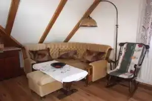 Nádfedeles Apartmanház, Балатональмади