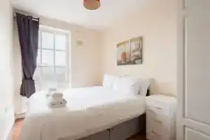 Central 2BD Flat in Heart of Dublin, Дублин
