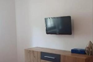 Apartment RR - One Bedroom Apartment With Balcony, Ловран
