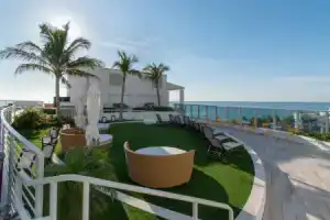 Luxury Beachfront Studio-with Daily Cleaning, Форт-Лодердейл