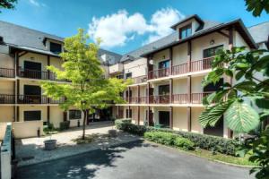 Апарт-отель «Zenitude Hôtel-Résidences l'Acacia Lourdes», Лурд