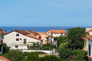 Stunning Apartment in Rovinj With Wifi and 2 Bedrooms, Ровинь