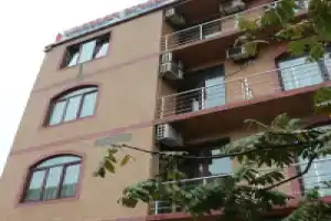 Отель «Vizit», Батуми