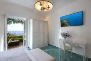 Hotel «Pellegrino», Праяно