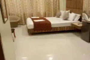 Bentley Hotel Marine Drive, Мумбаи