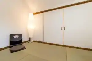 WHC Residence Tenroku, Осака